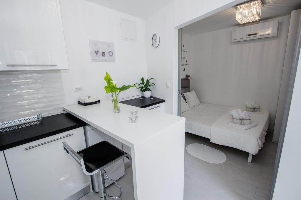 Luxury Studio Apartment White Sensation 보디체 외부 사진