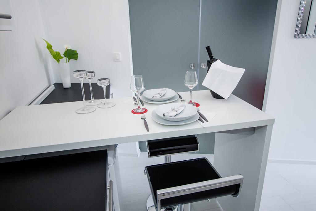 Luxury Studio Apartment White Sensation 보디체 외부 사진