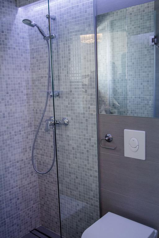 Luxury Studio Apartment White Sensation 보디체 외부 사진