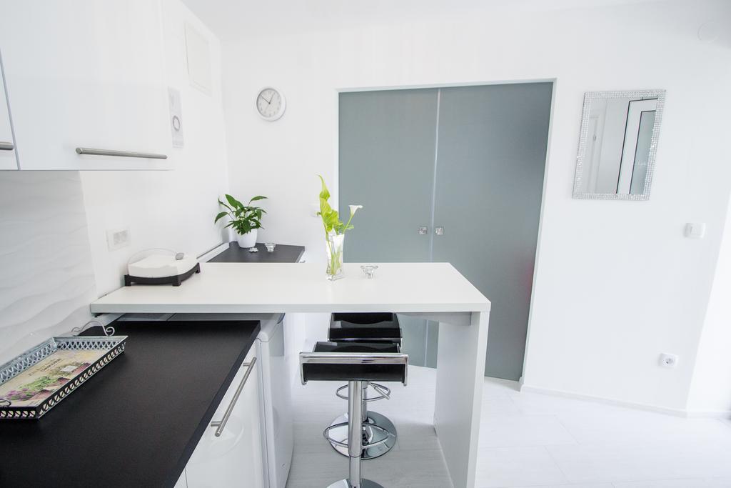 Luxury Studio Apartment White Sensation 보디체 외부 사진
