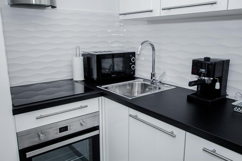 Luxury Studio Apartment White Sensation 보디체 외부 사진